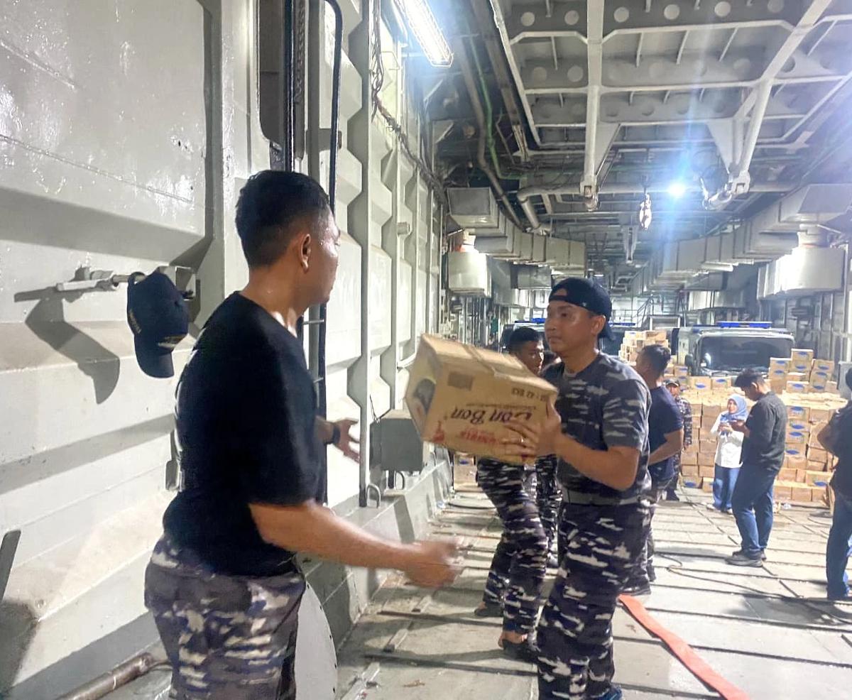 KRI Teluk Gilimanuk-531 tiba di Aceh