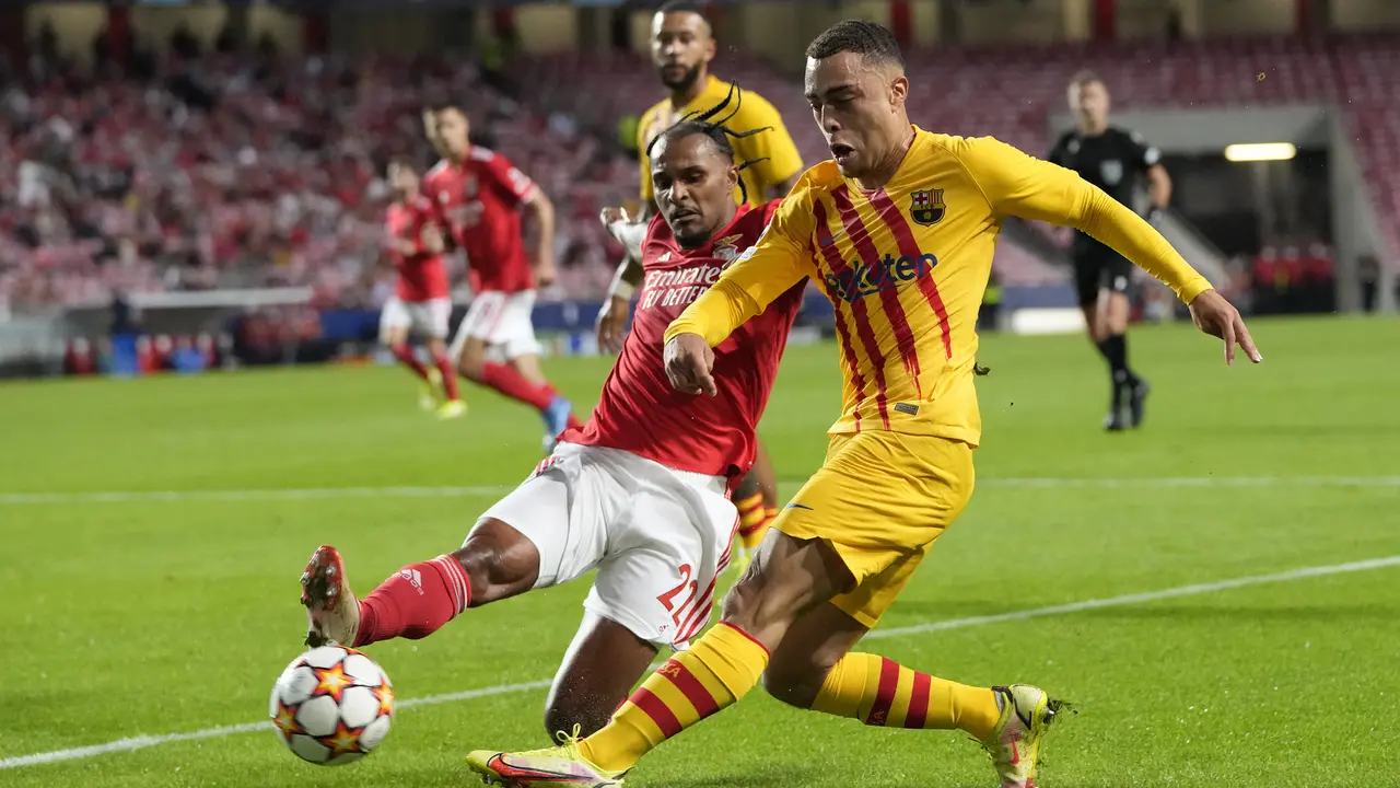 Foto: Barcelona Jadi Juru Kunci Grup E usai Keok 0-3 di Kandang Benfica dalam Matchday Kedua Liga Champions 2021 / 2022