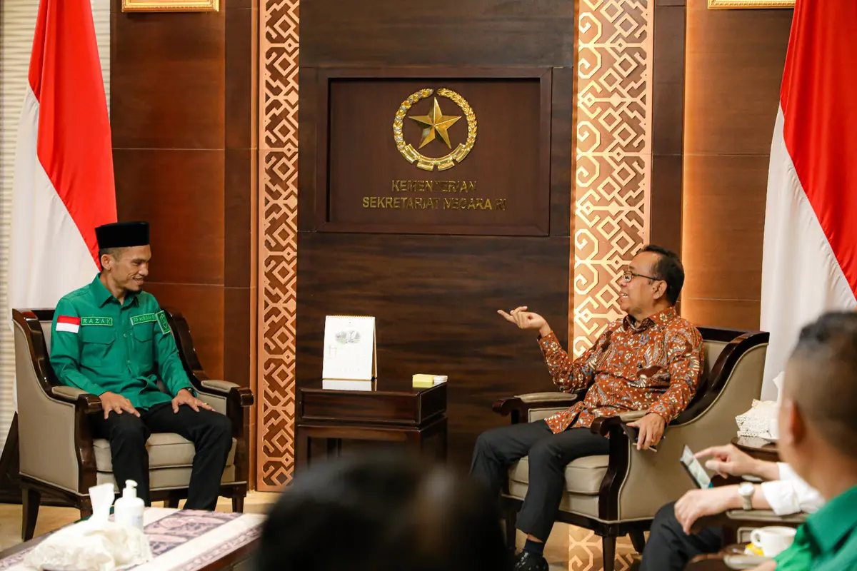 Pengurus Pimpinan Pusat Himpunan Mahasiswa Al Washliyah (PP HIMMAH) beraudiensi dengan Menteri Sekretaris Negara Pratikno di Kantor Sekretariat Kabinet Jalan Veteran 17-18, Jakarta Pusat (Istimewa)