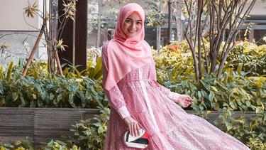 Tampil Cantik Di Rumah Aja Ini Gaya Citra Kirana Yang Bisa Ditiru News Entertainment Fimela Com