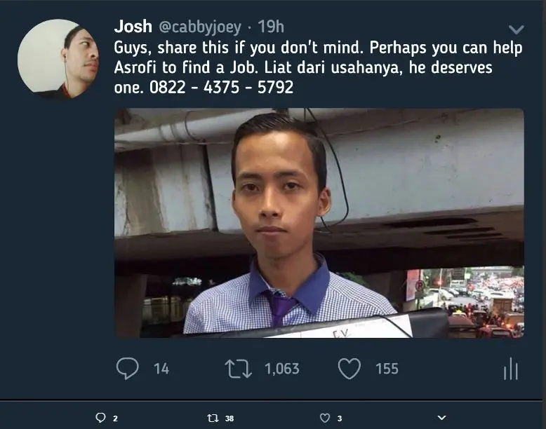 Kisah Asrofi juga diangkat berbagai pemilik akun Twitter. | Sumber Foto: twitter.com/@cabbyjoey