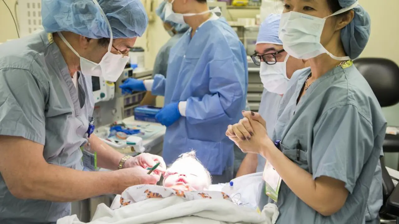 Akhirnya, Tumor di Kelopak Mata Bocah Ini Bisa Diangkat