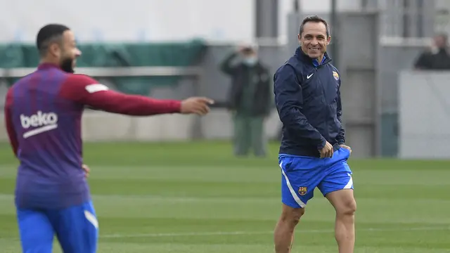 Latihan Pertama Barcelona di Tangan Sergi Barjuan