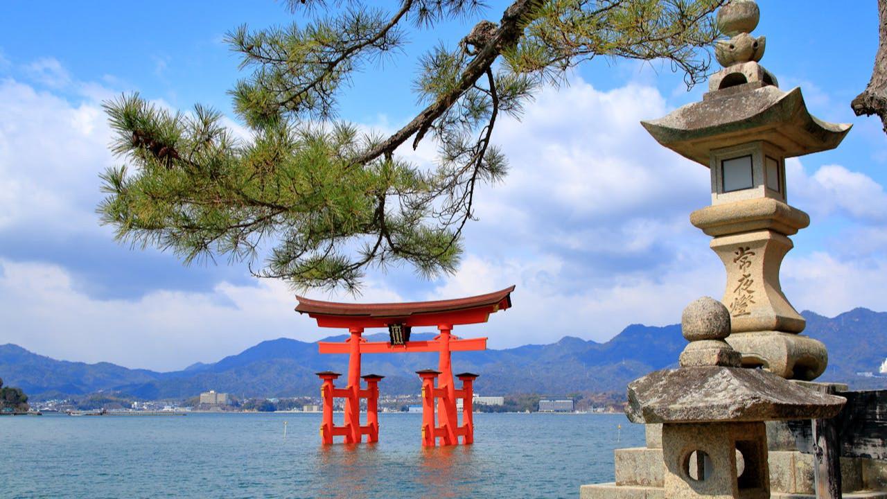 Ilustrasi Kepercayaan Shinto