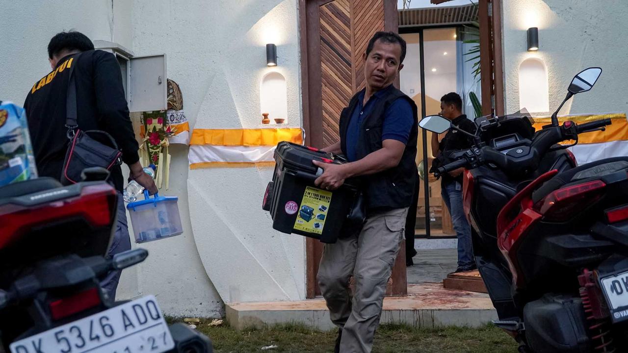 FOTO:  Polisi Olah TKP Villa di Badung Bali Lokasi Penembakan 2 WNA Australia