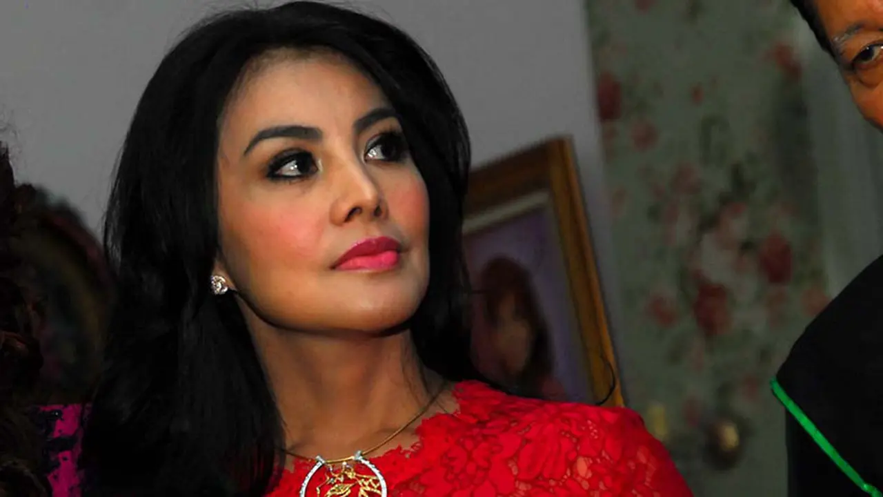 Trauma Diselingkuhi, Cici Paramida Pasrah Menjanda