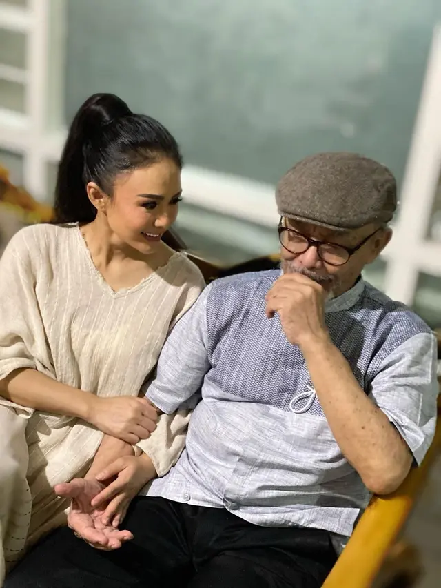 Ayah Yuni Shara dan Krisdayanti Meninggal Dunia, Ini 8 Potret Kenangannya