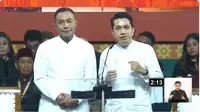 Pasangan calon gubernur dan calon wakil gubernur nomor 2 Dharma Pongrekun-Kun Wardana Abyoto saat membacakan visi misi di debat kedua Pilgub Jakarta 2024. (Tangkapan Layar YouTube KPU Jakarta)