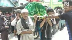 Keluarga almarhum Rizky Ahmad (19), remaja yang tewas akibat gigitan king cobra peliharaannya, akhirnya memutuskan melepaskan ular berbisa itu ke dalam hutan, Rabu malam, 11 Juli 2018.