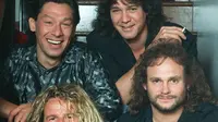 Van Halen pada 1988. Searah jarum jam: Alex Van Halen, Eddie Van Halen, Michael Anthony dan Sammy Hagar (AP Photo/File)
