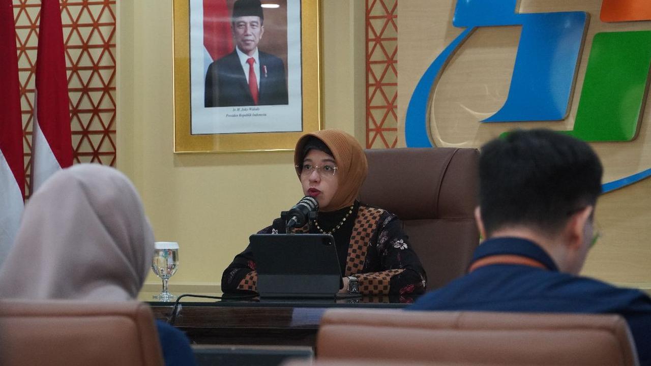 "Ditarik kesimpulan bahwa industrialisasi yang kita sebut program hilirisasi nikel di kedua provinsi tersebut memberi dampak terhadap pertumbuhan ekonomi yang cukup tinggi di Provinsi Maluku Utara dan Sulawesi Tengah,"&nbsp;