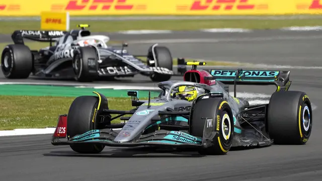 FOTO: Carlos Sainz Tercepat di F1 GP Inggris 2022