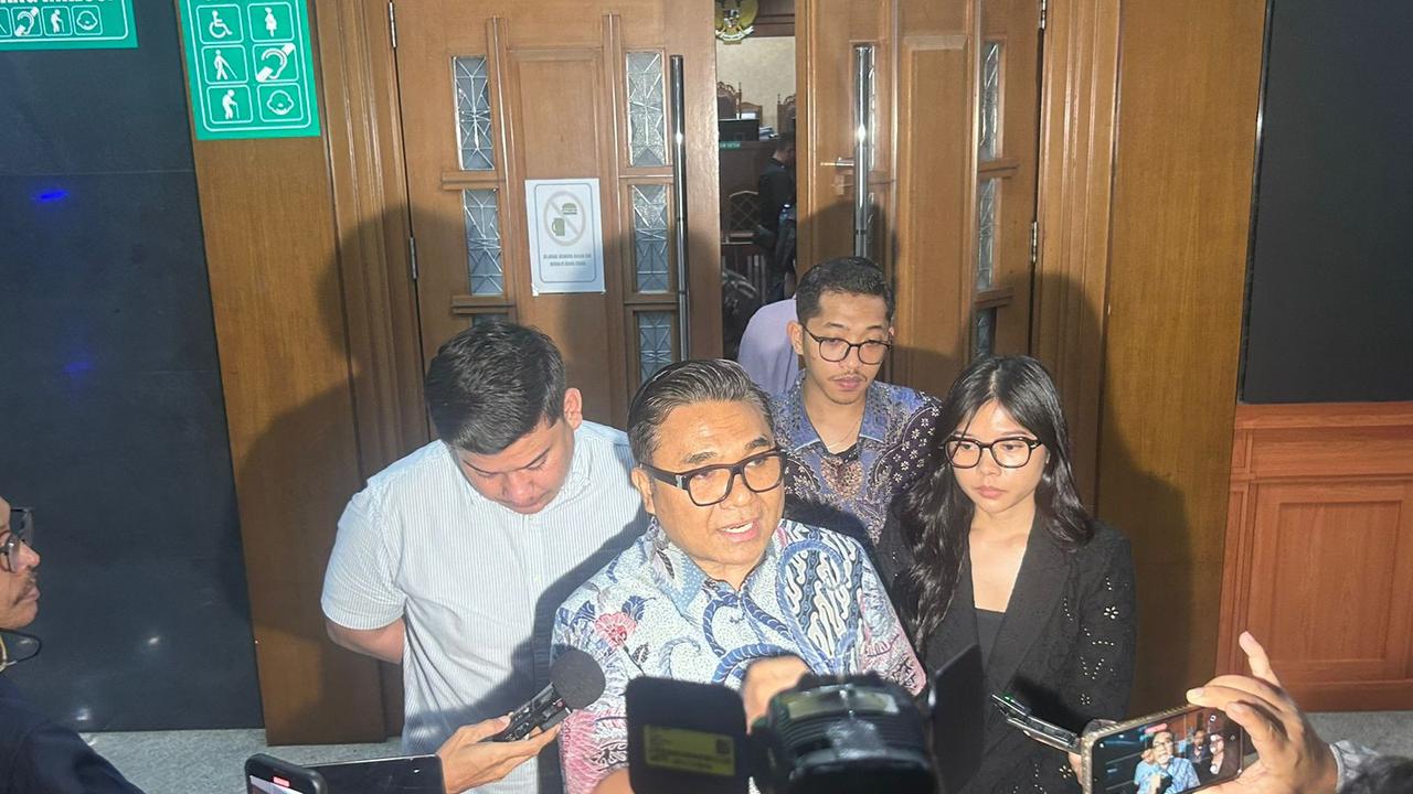 Eks Pejabat KPI Bantah Tudingan Jaksa Atur Penyewaan Kapal dan Ekspor MINYAK