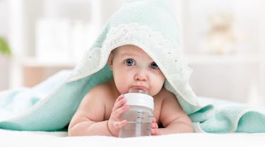 Usia 8 Bulan Ini Sekian Hal Yang Sudah Bisa Dilakukan Bayi Parenting Fimela Com