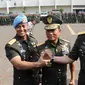 Mayjen TNI Andika Perkasa, Panglima TNI Jenderal TNI Dr. Moeldoko dan Mayjen TNI Doni Monardo berpose bersama usai serah terima jabatan, Markas Komando Paspampres, Jakpus, Rabu (22/10/2014) (Dok.Puspen TNI)