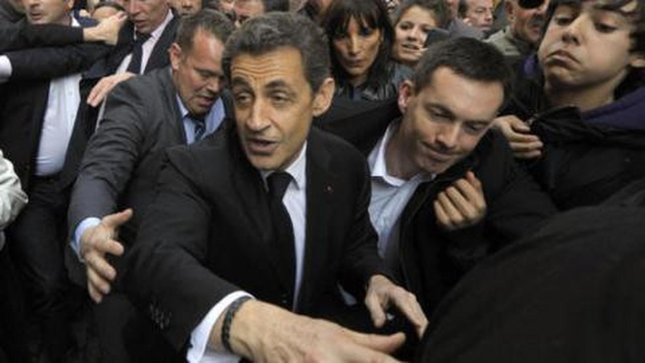 Sarkozy dituduh terima 42 juta pounds dari Qaddafi 