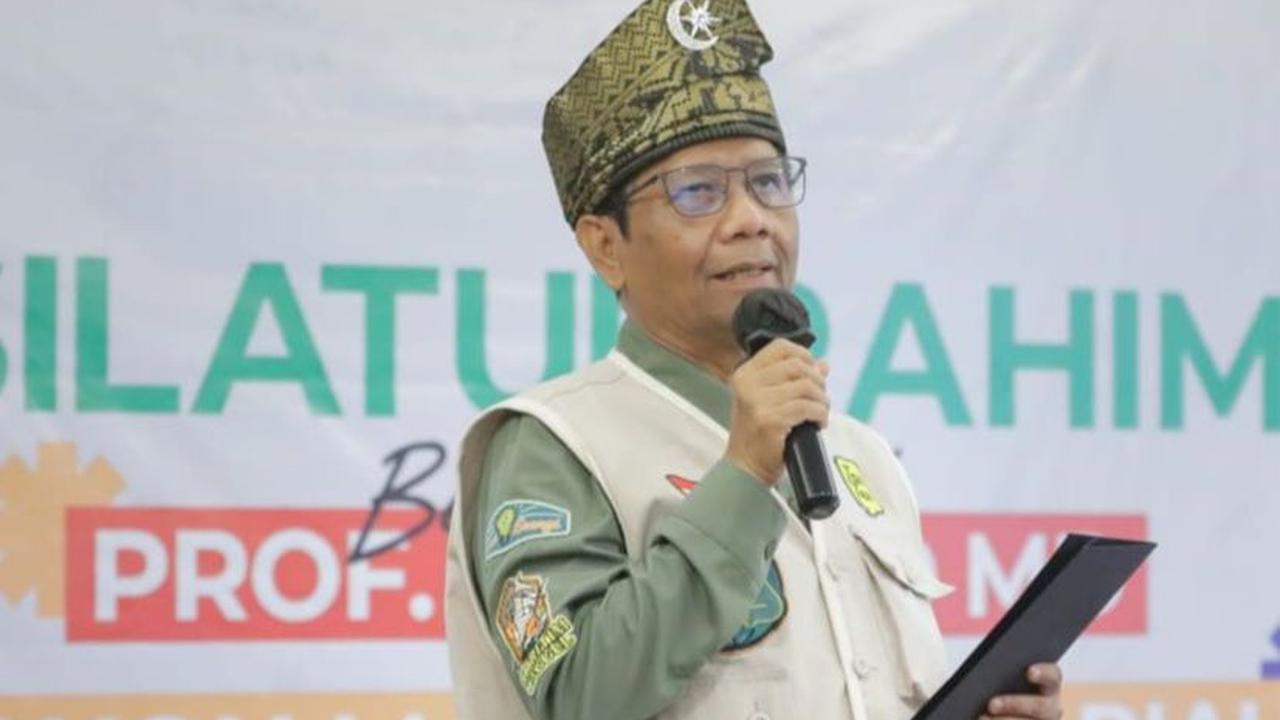 Oleh karena itu, Mahfud menegaskan, hak angket tidak untuk hasil pemilu.<br>