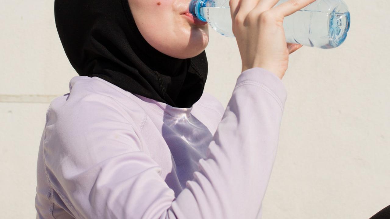 MInum Air Putih