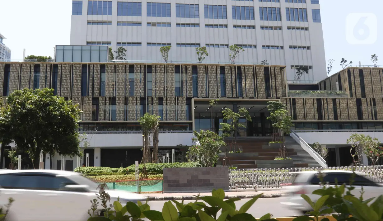 Suasana Gedung Sarinah pascarenovasi di Jakarta, Minggu (20/2/2022). Pusat perbelanjaan atau mal tertua di Indonesia itu akan dibuka untuk umum mulai 21 Maret 2022. (Liputan6.com/Herman Zakharia)