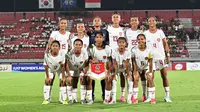 Foto tim starting XI Timnas putri Indonesia U-17 jelang menghadapi Korea Selatan U-17 pada laga Grup A Piala Asia putri U-17 2024 di Stadion Kapten I Wayan Dipta, Gianyar, Bali, Kamis (9/5/2024). (Dok. AFC)