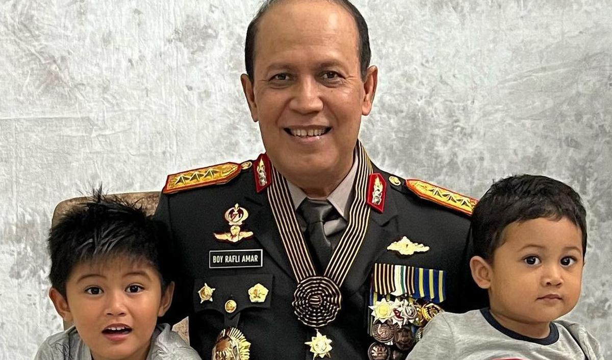 Tentang Boy Rafli Amar<br>
