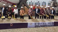Peletakan batu pertama (groundbreaking) digelar secara simbolis, menandakan dimulainya pembangunan kawasan 'Silicon Valley' Indonesia atau dikenal sebagai Digital Hub di BSD City. Liputan6.com/Dewi Widya Ningrum.