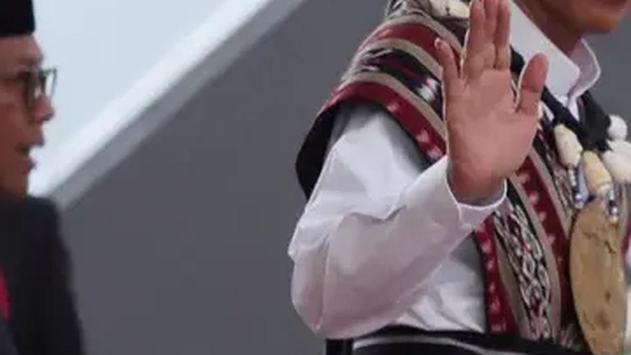 Prabowo pun mengungkap alasan akhirnya bergabung dengan pemerintahan Jokowi. Mantan gubernur DKI Jakarta itu dinilai sangat memikirkan soal bangsa dan negara.