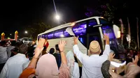 Bupati Ipuk Lepas Ribuan Jamaah Haji Banyuwangi, Berpesan Jaga Nama Baik Daerah