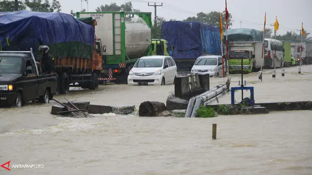 pantura-banjir-140120c.jpg