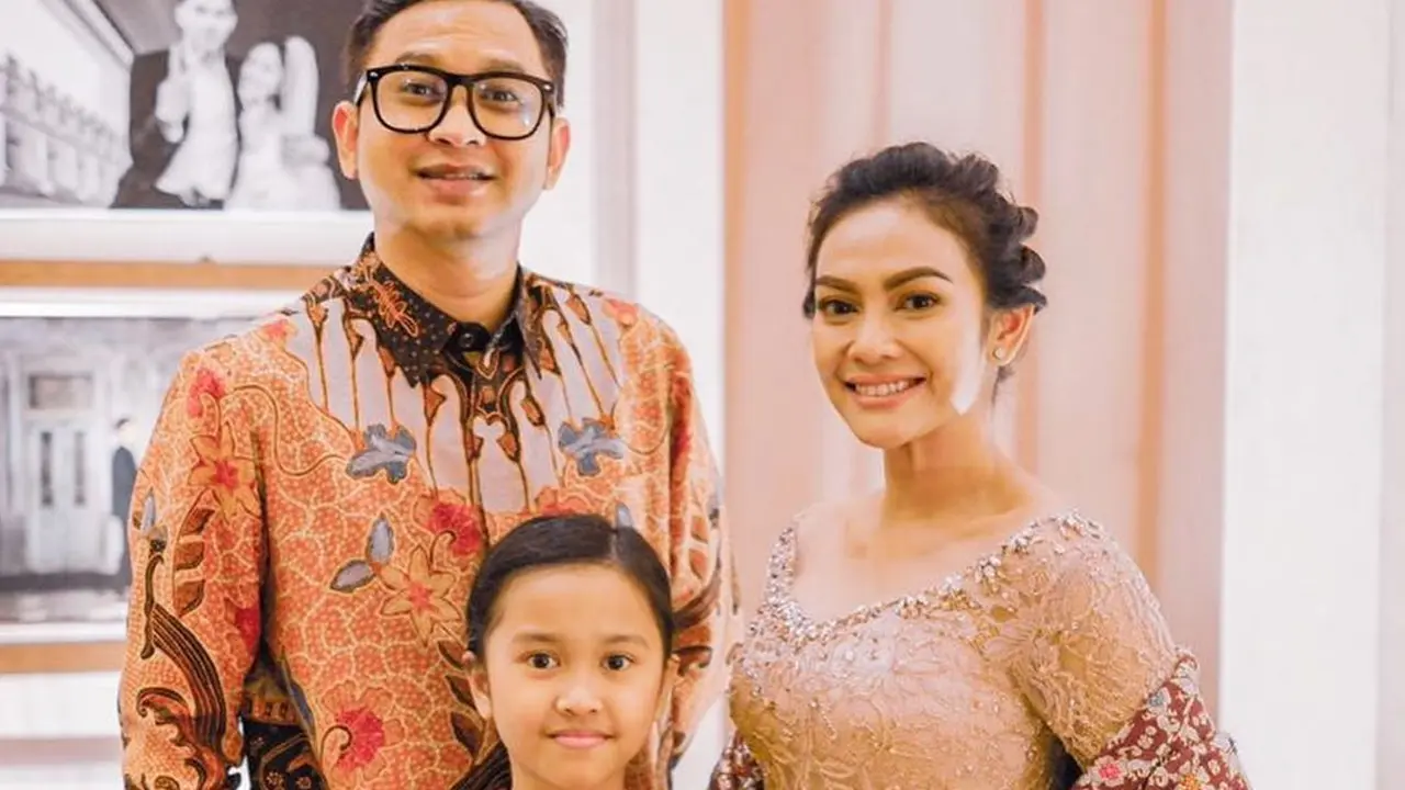 [Fimela] Masayu Anastasia dan Lembu Wiworo Jati
