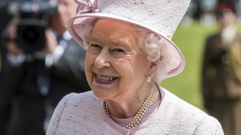 Ratu Elizabeth II