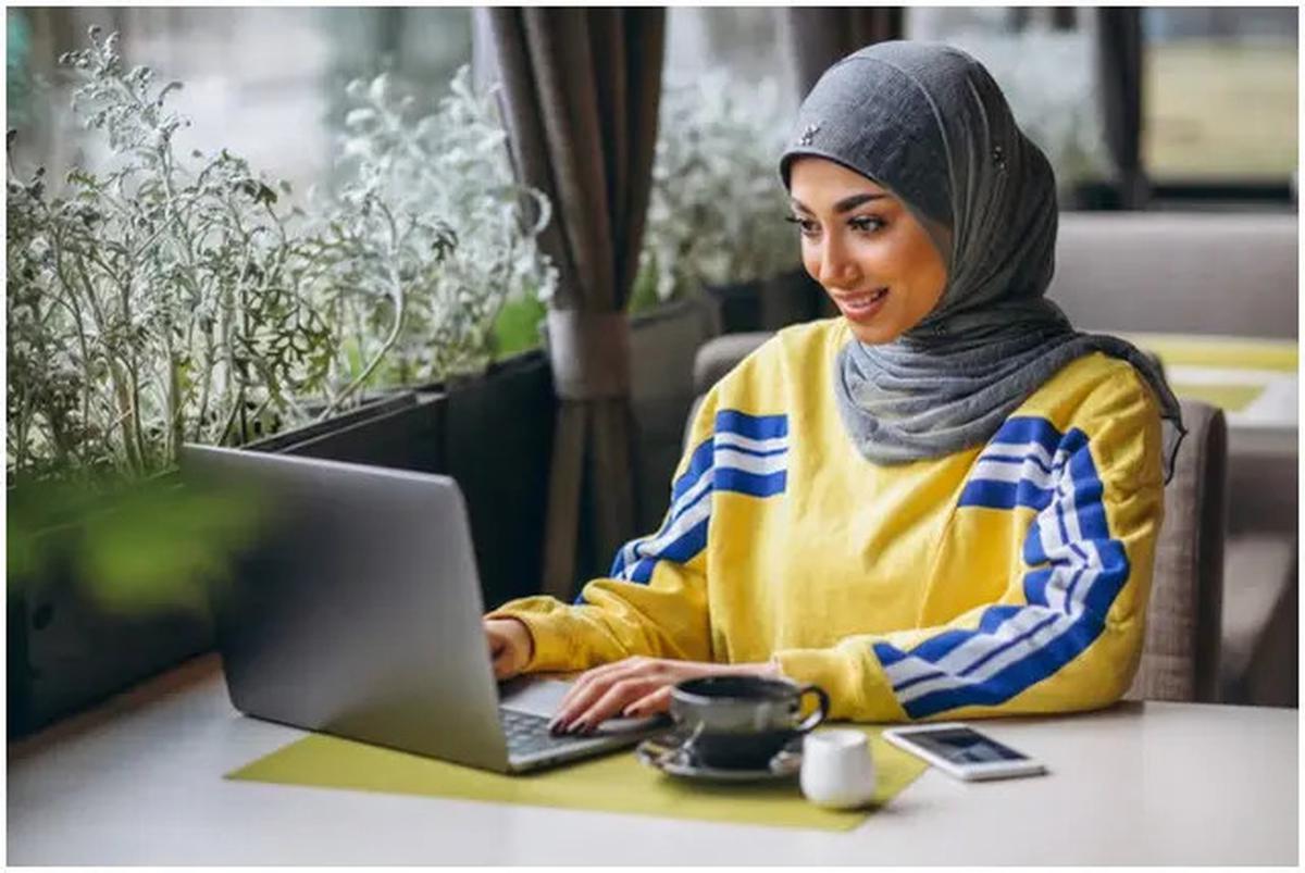 Dua Pahala yang Dijanjikan Allah bagi Perempuan yang Menafkahi Keluarga