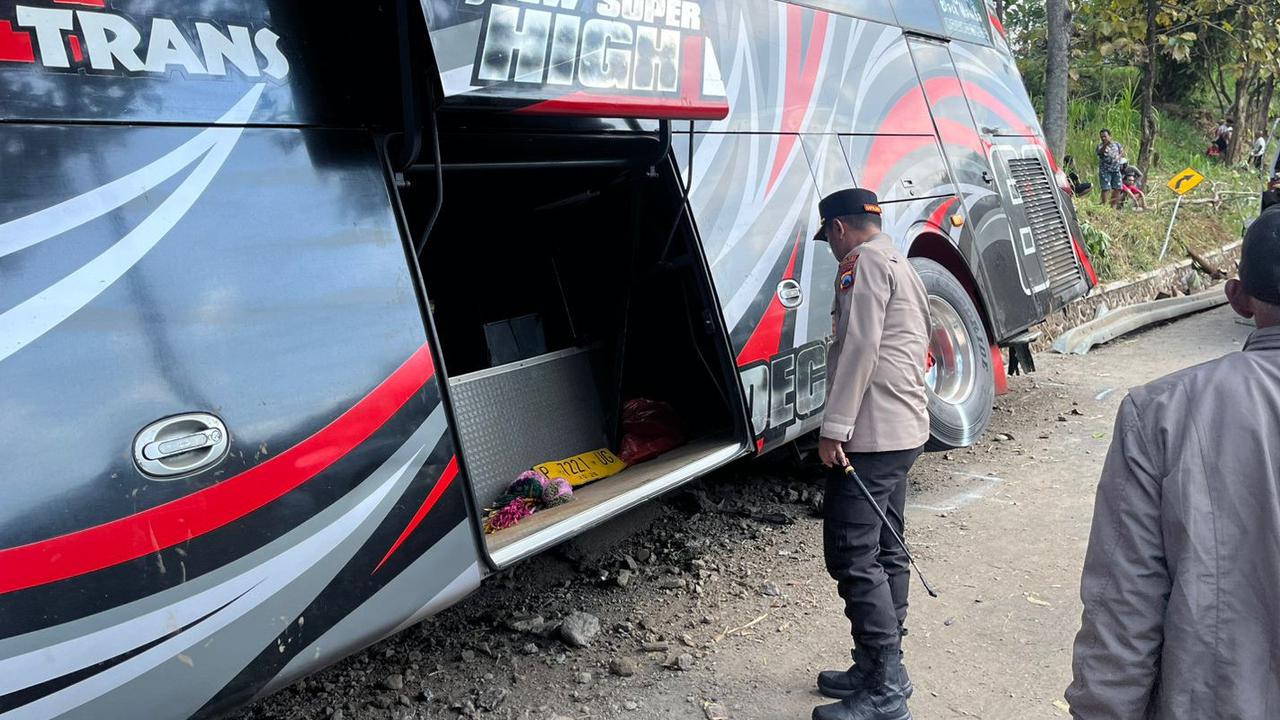 Kronologi Lengkap Kecelakaan Bus di Bromo, Rem Diduga Tak Berfungsi hingga Menabrak Pembatas Jalan