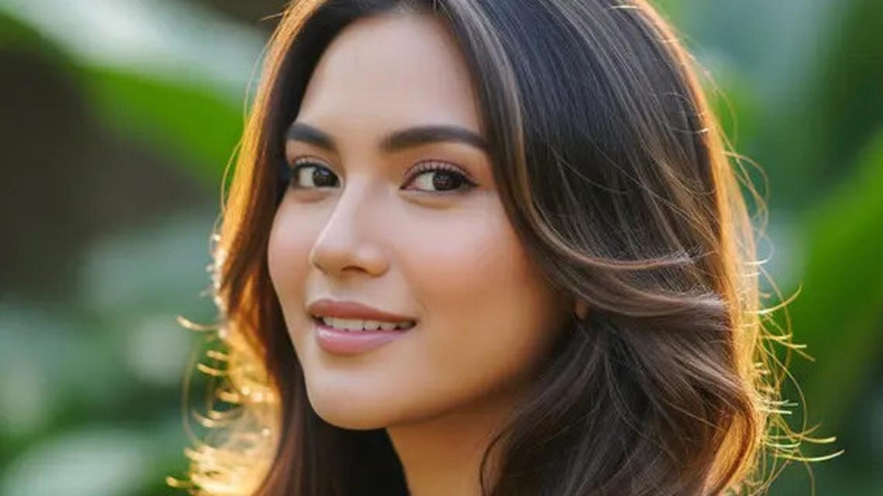 7 Gaya Rambut Wanita Panjang Bergelombang yang Cantik, Cocok untuk Semua Bentuk Wajah