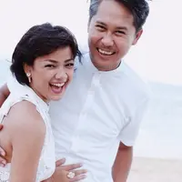 Nirina Zubir dan Ernest Cokelat (Instagram/nirinazubir_)