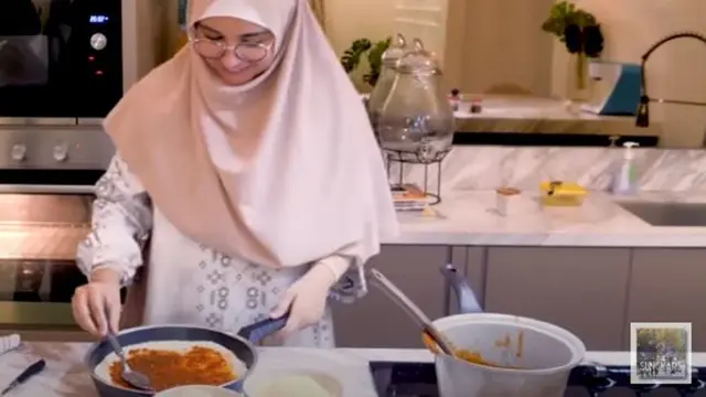Shireen Sungkar