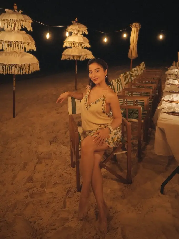 Outfit Santai Nikita Willy saat Liburan ke Labuan Bajo. [@nikitawillyofficial94]