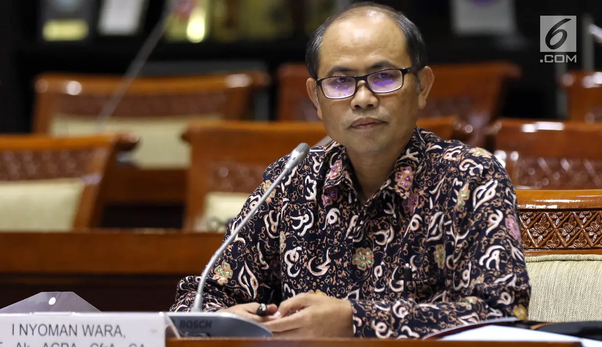 Capim KPK I Nyoman Wara saat menjalani uji kelayakan dan kepatutan (Fit and Proper Test) di ruang rapat Komisi III DPR RI, Jakarta Pusat, Rabu (11/9/2019). Anggota Komisi III yang masih bertahan di antaranya Arsul Sani, Taufiquhadi, Nasir Djamil dan Masinton Pasaribu. (Liputan6.com/Johan Tallo)