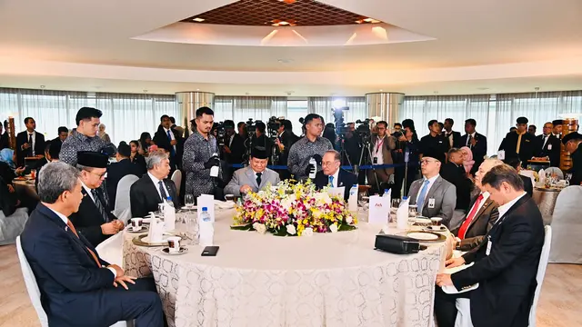 Pertemuan Hangat Prabowo dan Anwar Ibrahim di Malaysia, Diwarnai Penyambutan Adat hingga Jamuan Teh