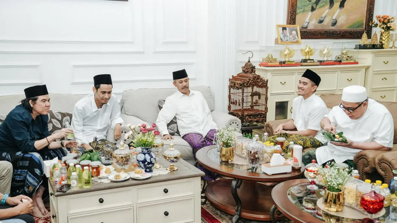 Ketum Partai Solidaritas Indonesia (PSI) Kaesang Pangarep melanjutkan rangkaian Safari Ramadan