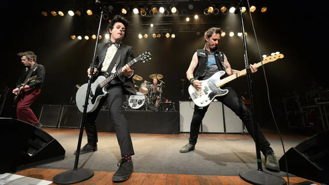 Cara <i>Comeback</i> Keren Ala Green Day