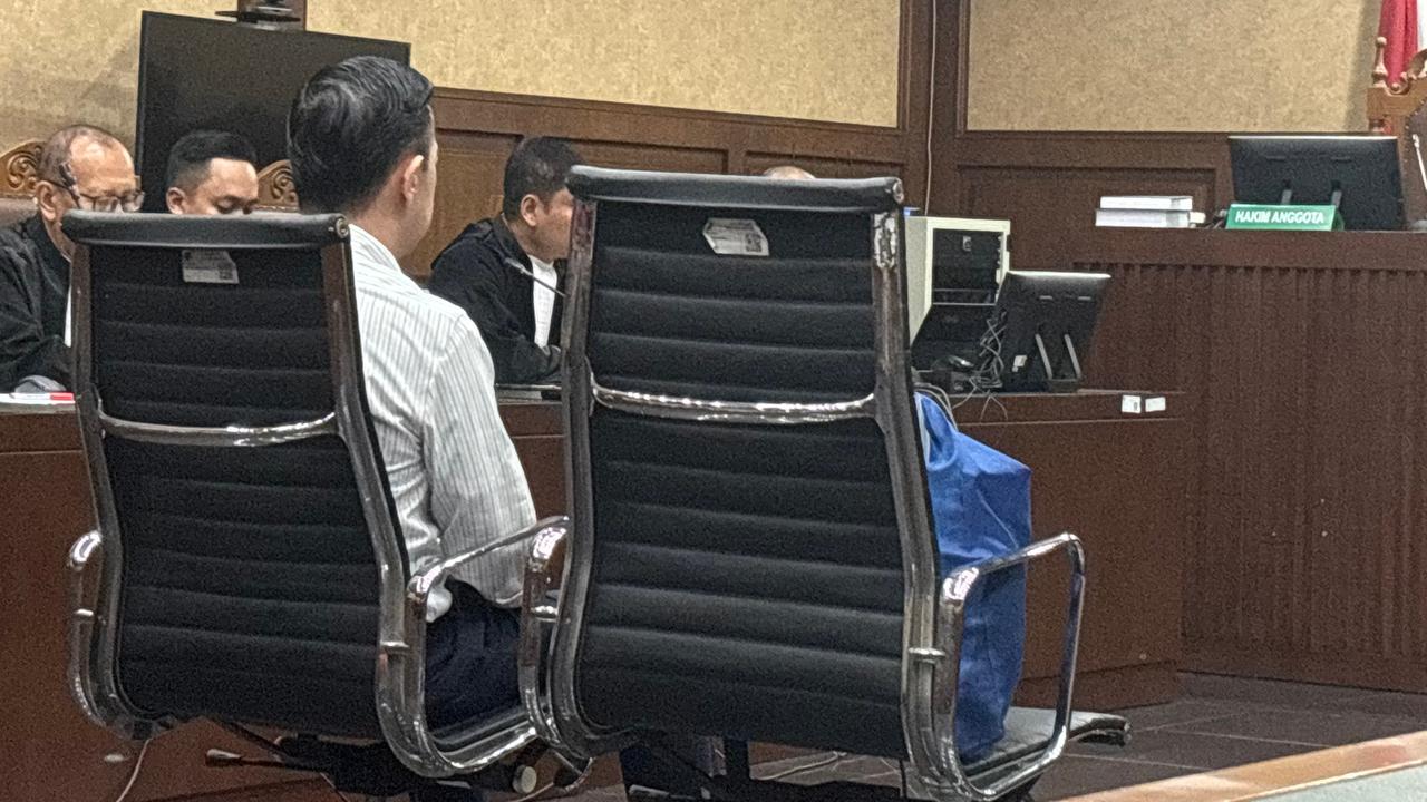 Pengunjung Sidang Bergemuruh Usai Hakim Vonis Tom Lembong 4,5 Tahun Penjara Kasus Korupsi Impor Gula