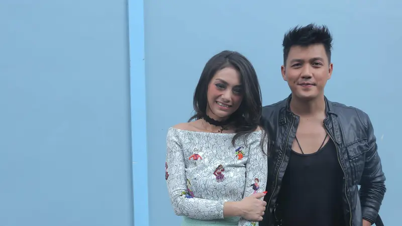 [Bintang] Dirly Idol dan Evangelista Celine