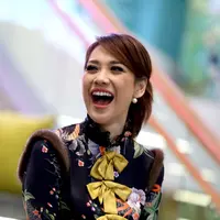 Untuk kali pertama penyanyi dan pemeran Bunga Citra Lestari menggelar konser. Konser bertajuk It's Me BCL ini juga sekaligus menandai BCL 10 tahun perjalanan di industri musik. (Nurwahyunan/Bintang.com)