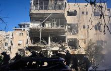 FOTO: Gelombang Serangan Rudal Iran Kembali Guncang Tel Aviv