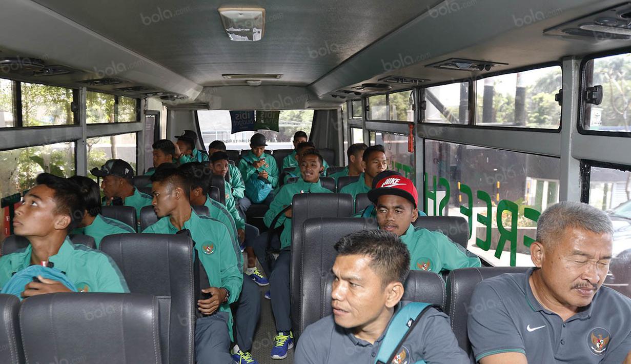 Pada Piala AFF U-19 2016 mendatang, timnas Indonesia U-19 akan menghadapi Myanmar, Thailand, Australia, Laos dan Kamboja. (Bola.com/Vitalis Yogi Trisna)