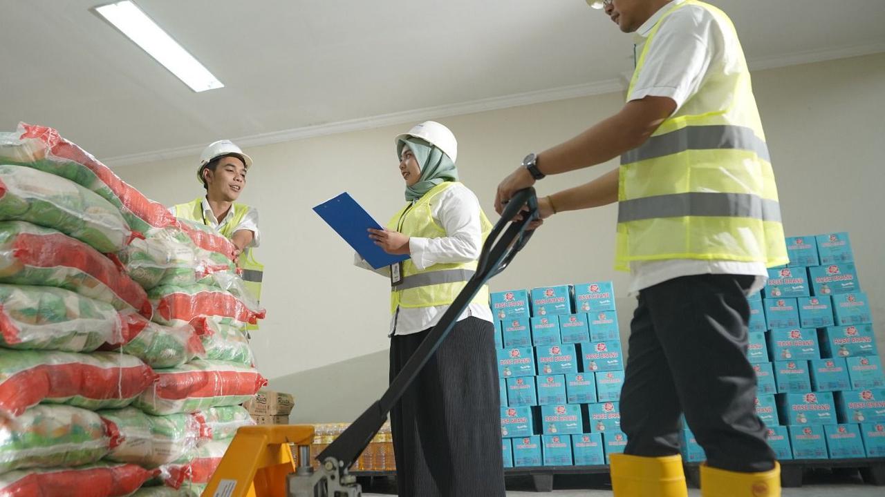 Kemendag Tindak Tegas Temuan Beras Kemasan 5 Kg yang Hanya Berisi 4 Kg