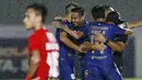 Para pemain PSIS Semarang merayakan gol penyeimbang 2-2 ke gawang Persija Jakarta dalam laga pekan kedua BRI Liga 1 2021/2022 di Indomilk Arena, Tangerang, Minggu (12/9/2021). Kedua tim bermain imbang 2-2. (Foto: Bola.Com/M. Iqbal Ichsan)