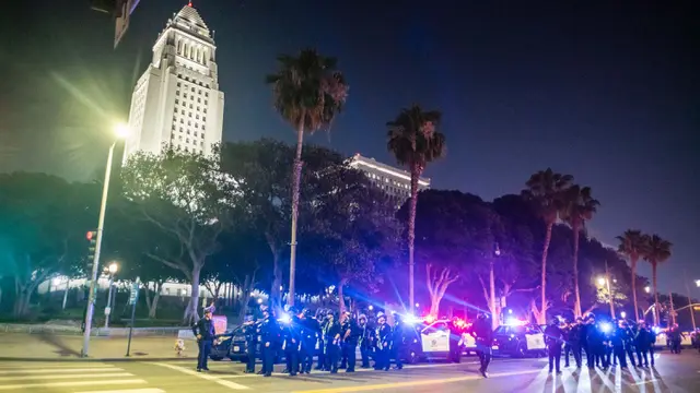 Los Angeles Berlakukan Jam Malam, 197 Orang Ditangkap