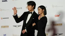 Jeon Yeo Been dan Ryu Jun Yeol dalam Busan International Film Festival. (Foto: AP Photo/Ahn Young-joon)